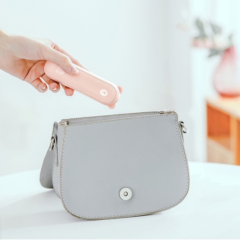 Quạt mini cầm tay đa năng Bear