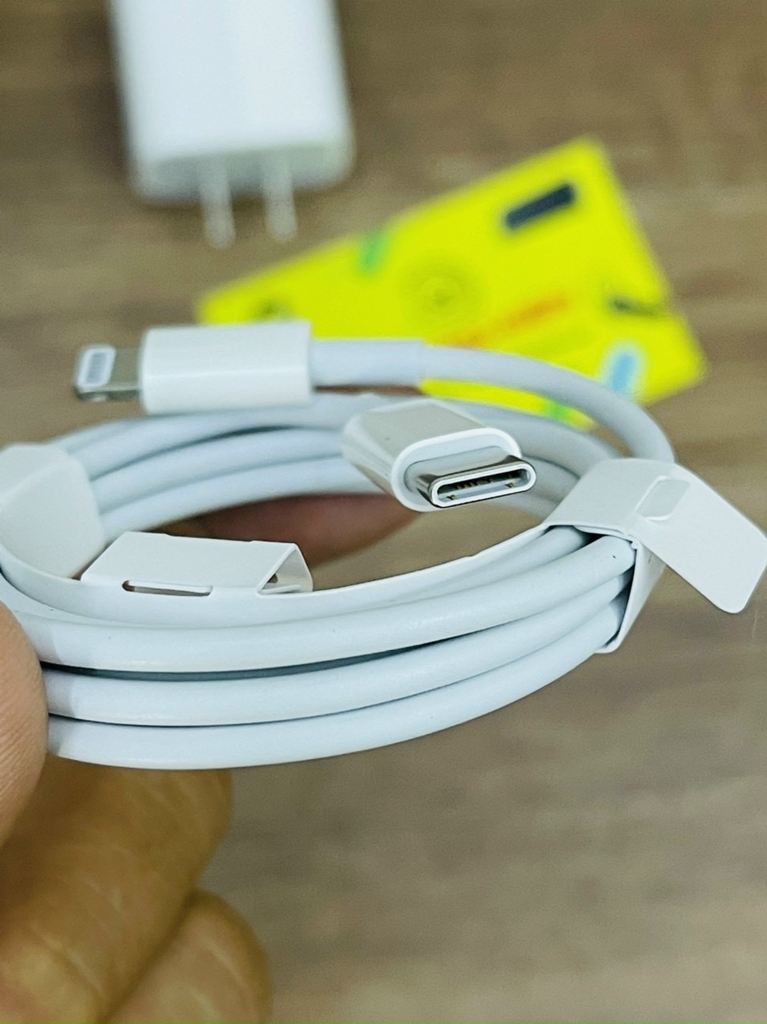 Bộ sạc nhanh 20W iPhone 12 series chính hãng Apple bảo hành 12 tháng lỗi 1 đổi 1