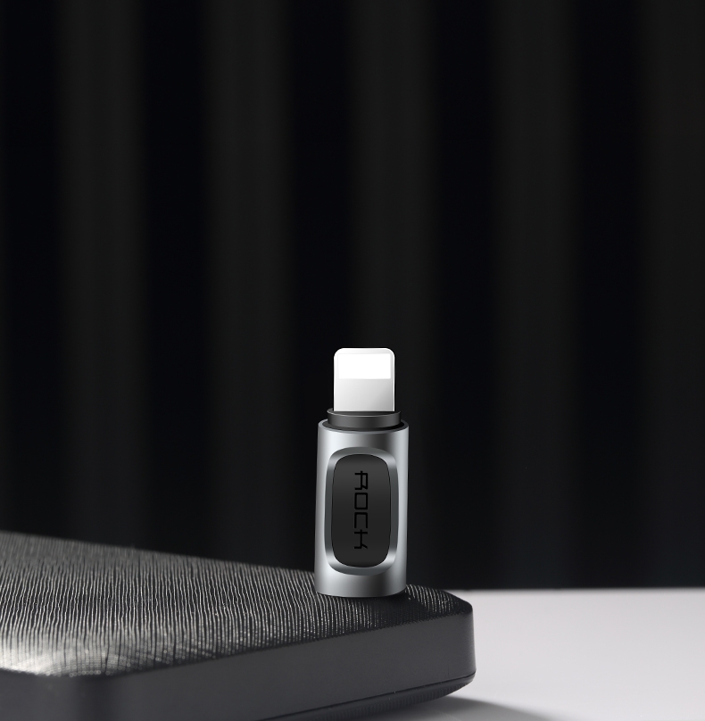 Adapter chuyển đổi Lightning to usb C Rock RCB0605