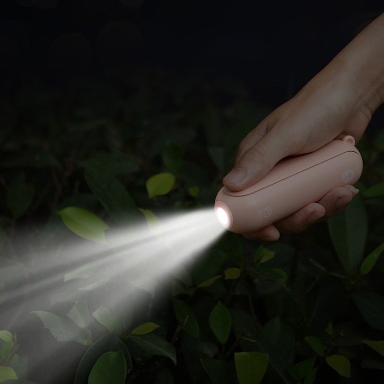 Quạt mini cầm tay đa năng Bear