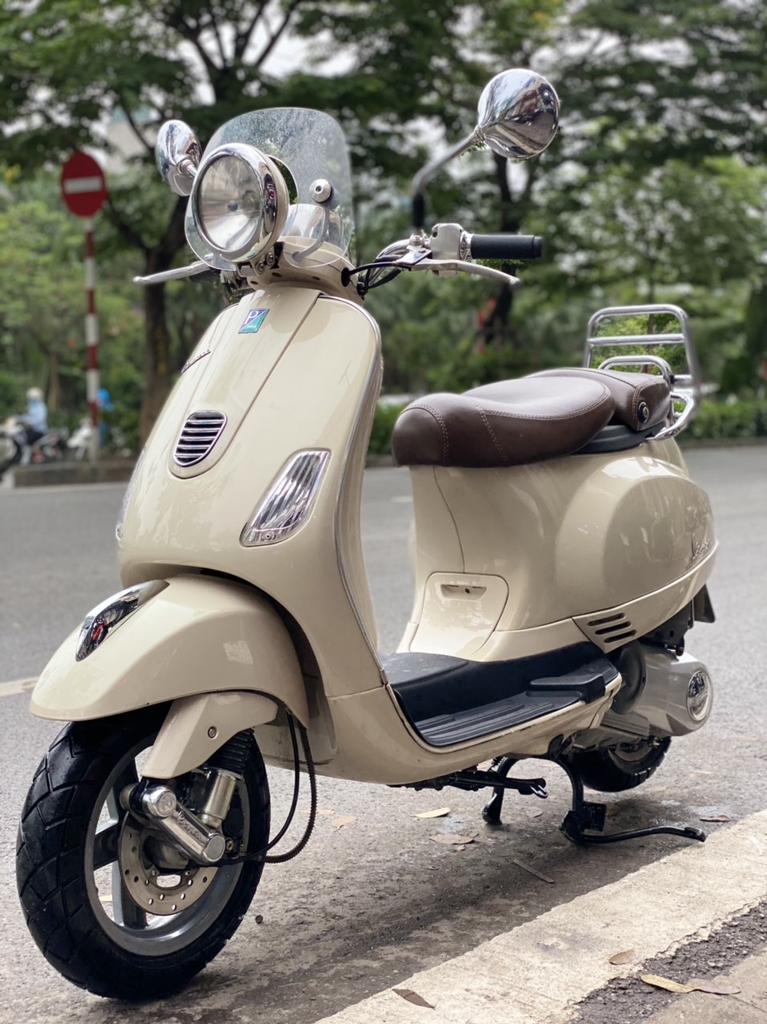 Khung bảo vệ xe Vespa Sprint Primavera sơn tĩnh điện  Mẫu B2