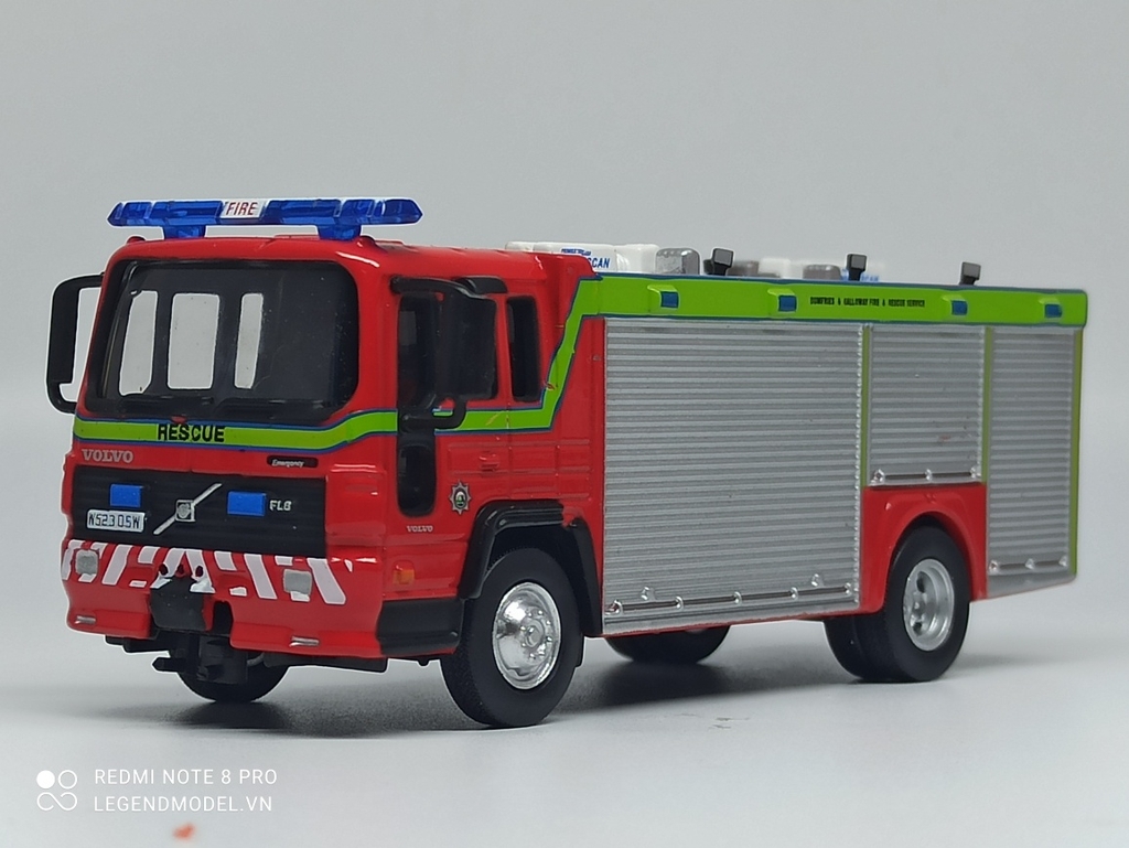 Mô hình xe cứu hỏa Volvo Rescue FL614 UK 2000 Legend Model
