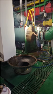 Giá đỡ móc treo nắp bình ngưng chiller - GIẢI PHÁP LÀM SẠCH