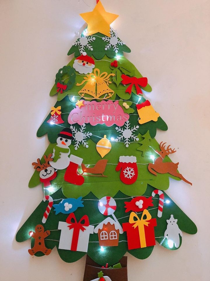 Cây Thông Vải Dạ Tặng Kèm Đèn Led (Gói Quà Miễn Phí)