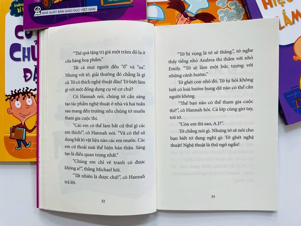 Bộ Truyện Trường Học Kỳ Lạ -5 Cuốn