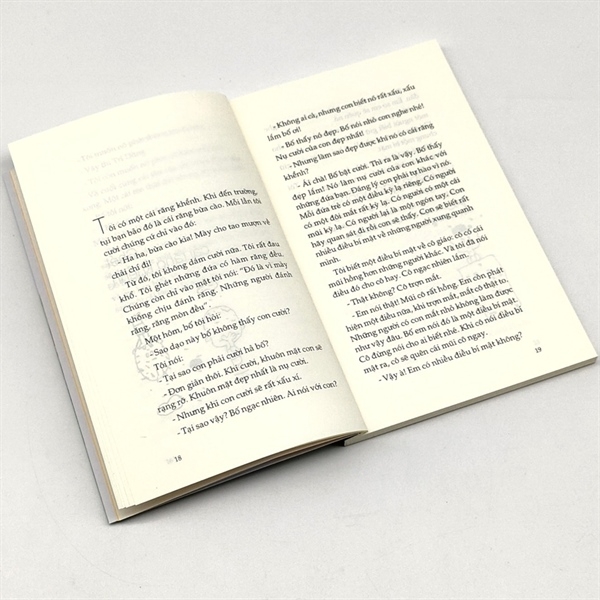 Vừa Nhắm Mắt Vừa Mở Cửa Sổ- NXB Trẻ