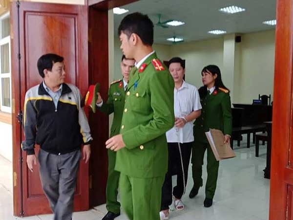 quang-cao-sai-su-that-co-bi-ket-toi-lua-doi-khach-hang