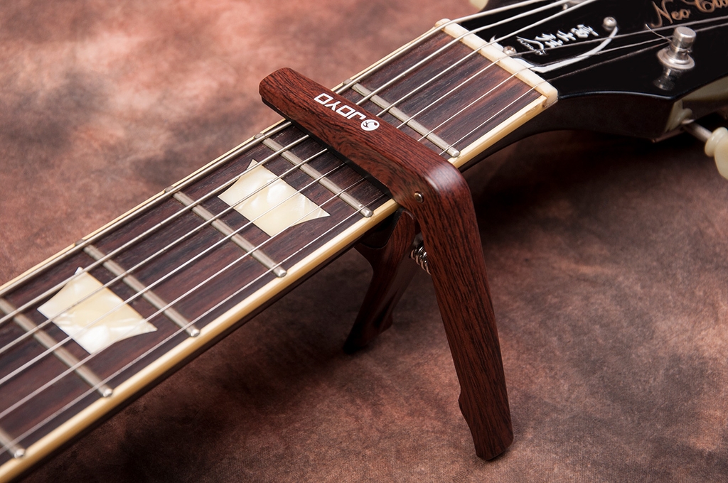 Capo Cao Cấp Guitar JOYO JCP01 Kèm Pick Joyo Công Ty Cổ Phần Âm Nhạc