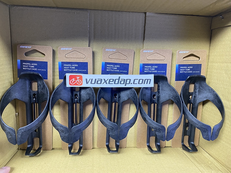 GIÁ BÌNH NƯỚC GIANT PROPEL AERO SEAT TUBE BOTTLE CAGE (MADE IN TAIWAN