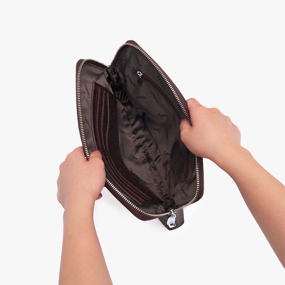 Clutch cầm tay da bò saffiano chà nâu CK11