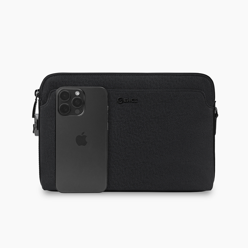 Clutch cầm tay da bò Taiga CK23 đen