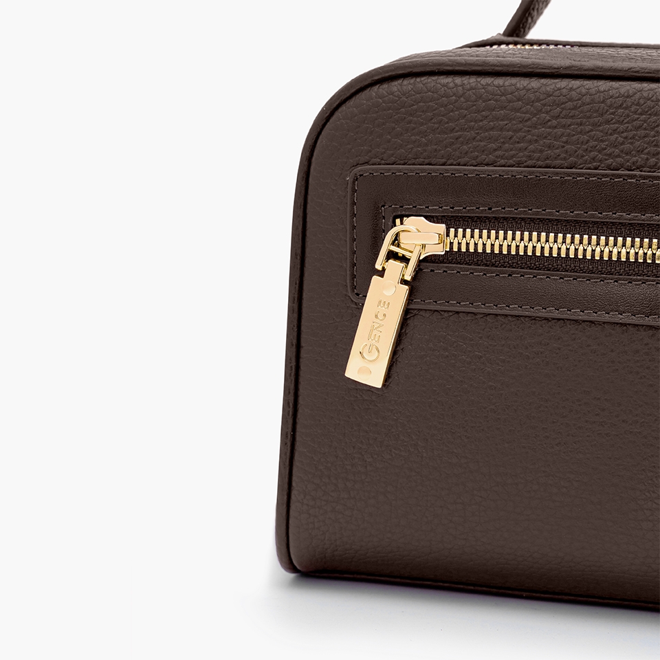 Clutch cầm tay da bò vân Togo khóa vân tay RB15