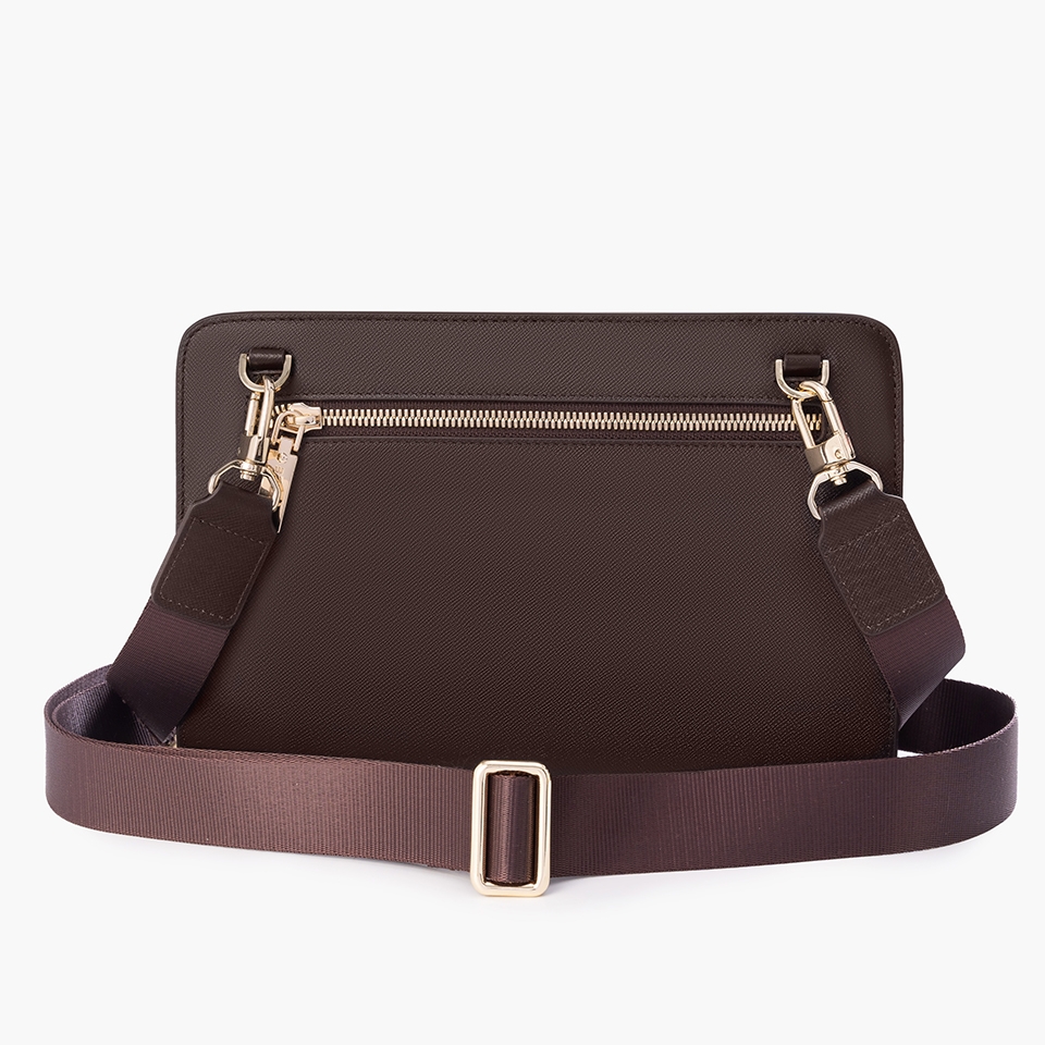 Clutch cầm tay đeo chéo da bò Taiga màu nâu RB16