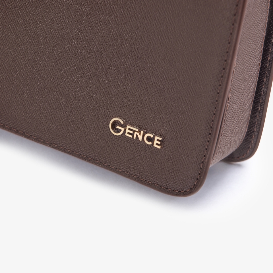 Clutch cầm tay nam da bò Taiga màu nâu khóa số CK15