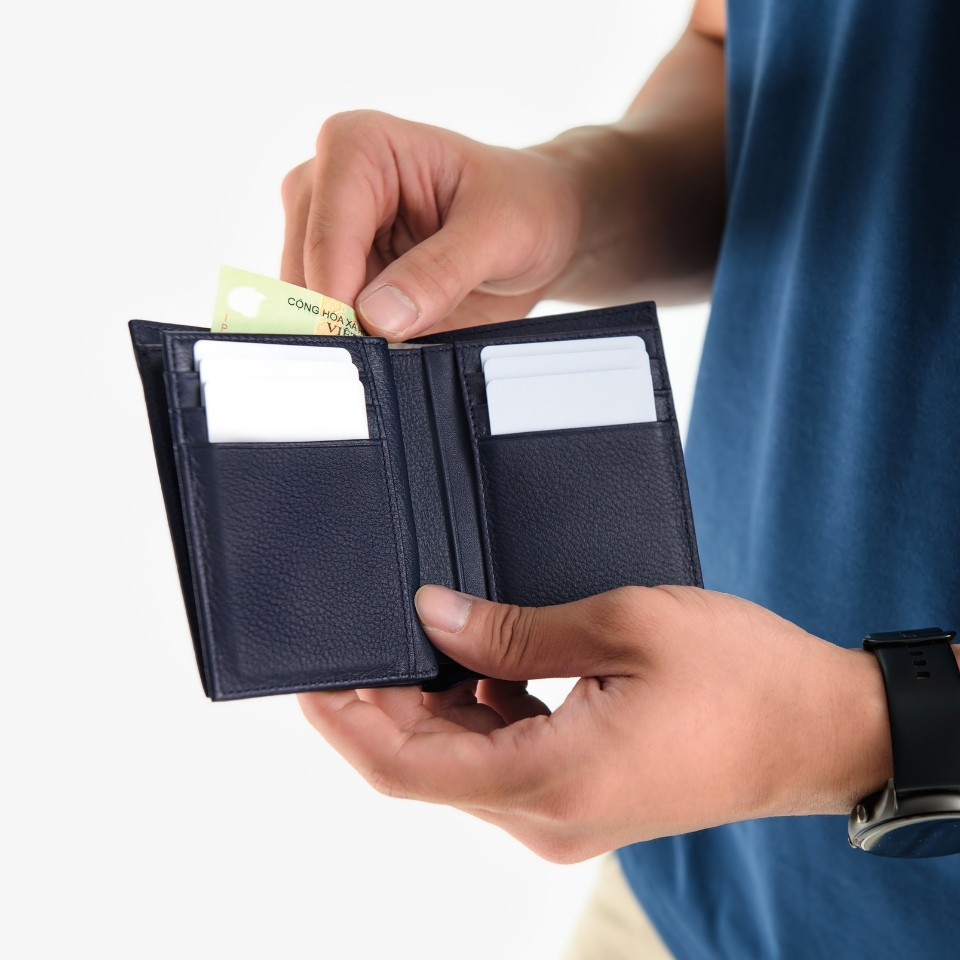 Ví nam Gence dáng dọc da bò Swift màu xanh C17