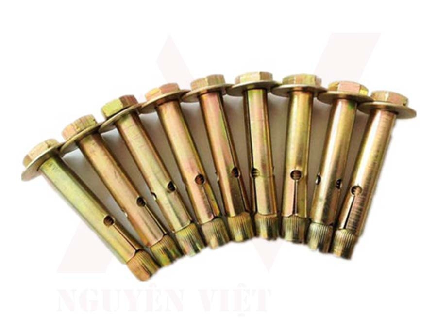 tắc kê gắn tường có độ chắc chắn cần thiết