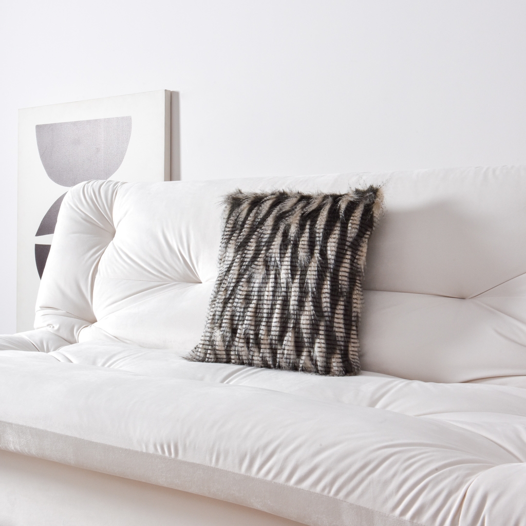 Gối trang trí Gecci 45 x 45