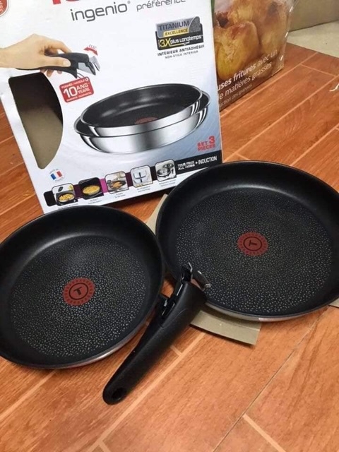 Set 2 chảo chung tay cầm Tefal L94090 Ingenio 22 + 26cm