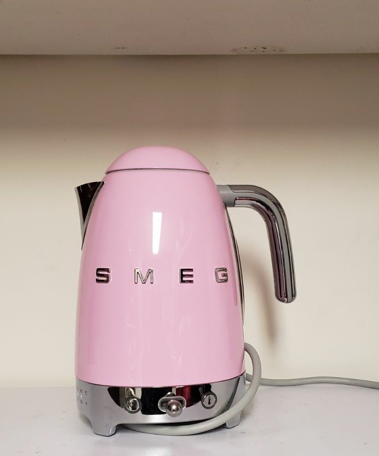Ấm Đun Nước Siêu Tốc Smeg KLF04PKEU Pink, Chỉnh Nhiệt, 2400W