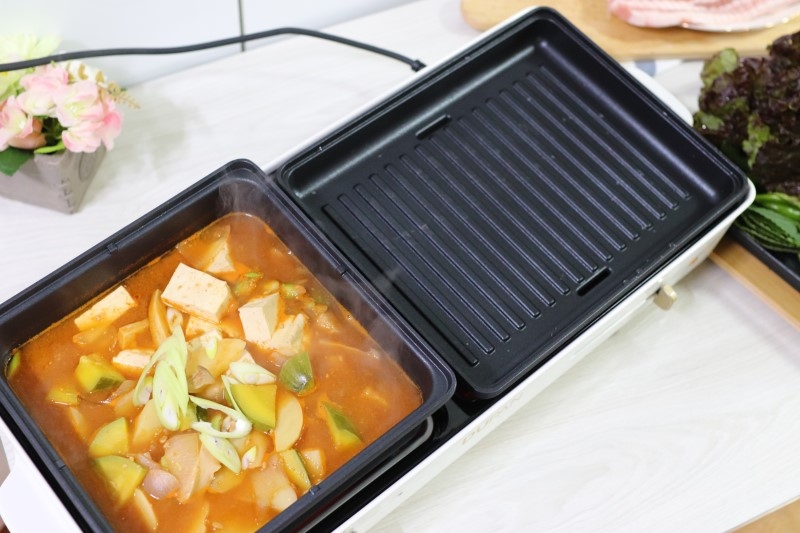 Bếp lẩu nướng đa năng Dupan Domus DG-2006HY 2 in 1