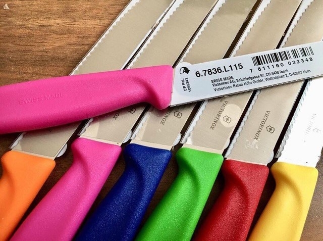 Bộ Dao Victorinox Classic Thụy Sĩ Lưỡi Cưa 6 Màu