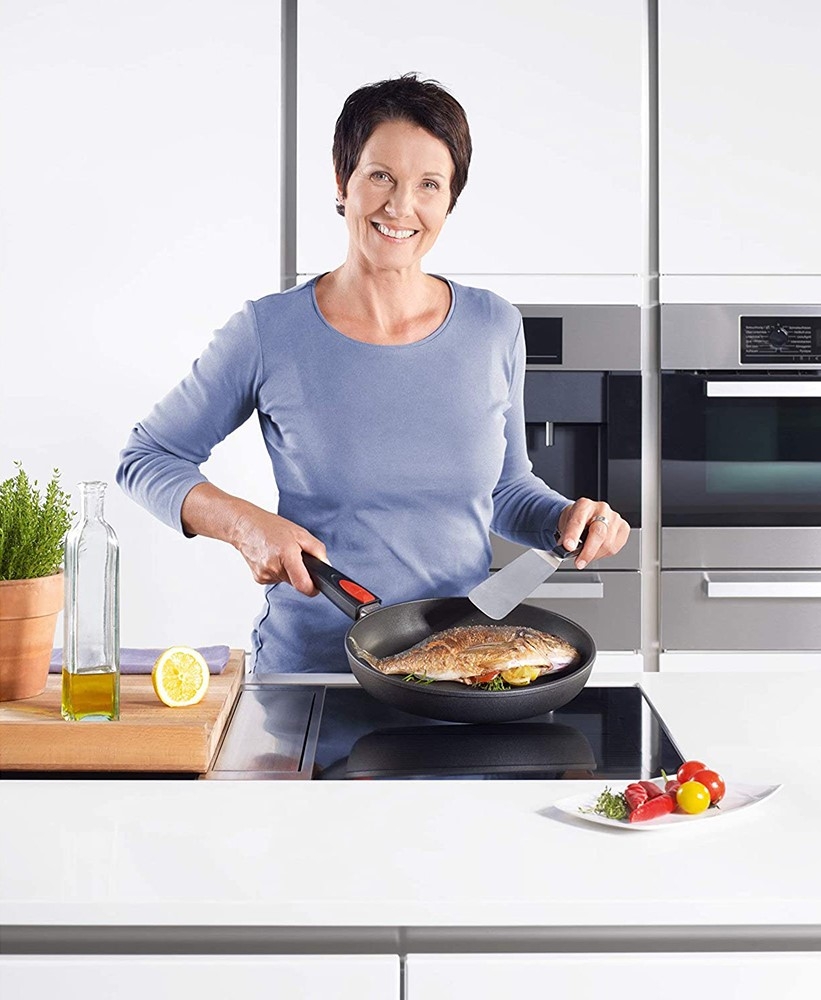 Chảo Gang Woll Diamond Lite Saute 1724DPI 24cm