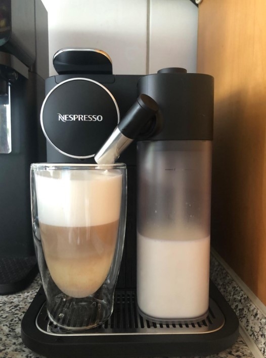 Máy pha cà phê De'Longhi Nespresso Gran Lattissima EN650.W