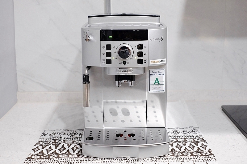 Máy Pha Cafe De’Longhi Magnifica S ECAM 22.110.B