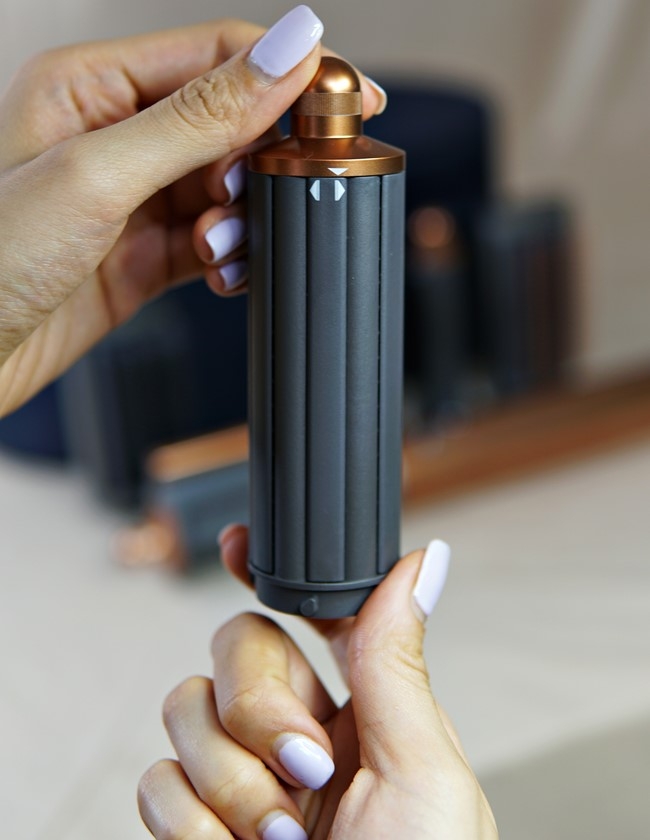 Máy Tạo Kiểu Tóc Dyson Airwrap Complete Cooper HS05 (Màu Đồng và Xám trắng)