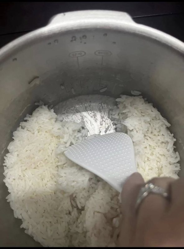 Nồi cơm điện cao tần Cuckoo CRP-CHAS109FB, Dung tích 1.8L, Lòng nồi Inox