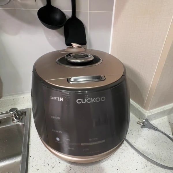 Nồi cơm điện cao tần Cuckoo CRP-DHAS069FB, Dung tích 1.08L, Lòng nồi Inox