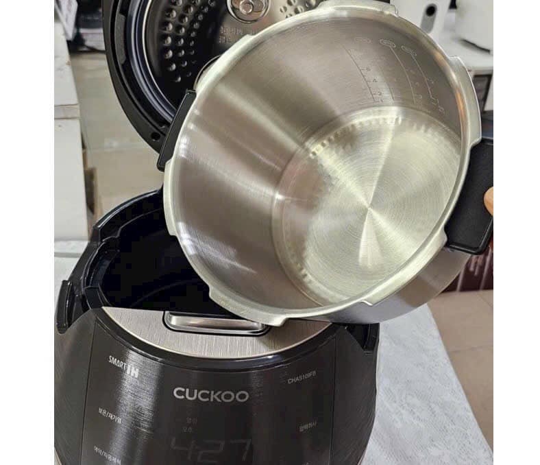 Nồi cơm điện cao tần Cuckoo CRP-CHAS109FB, Dung tích 1.8L, Lòng nồi Inox