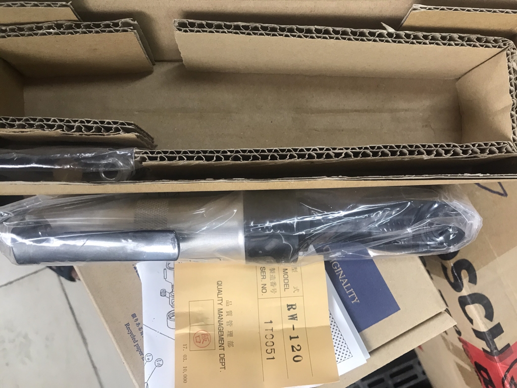 Súng hơi mỏ vịt Yokota RW-120