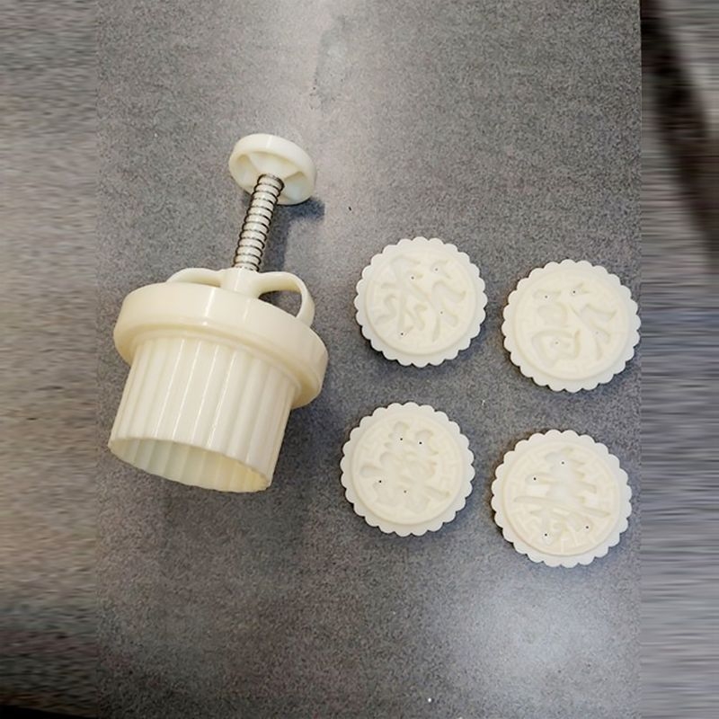 Khuôn bánh trung thu 4 mặt tròn 100gr