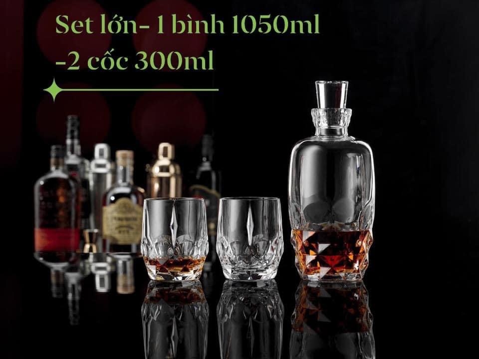 Set uống whisky Bohemia Bar Selection 1 bình 1050ml 2 cốc 300ml