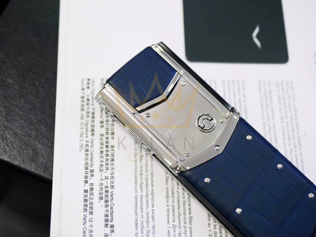 Vertu Signature S Navy Alligator