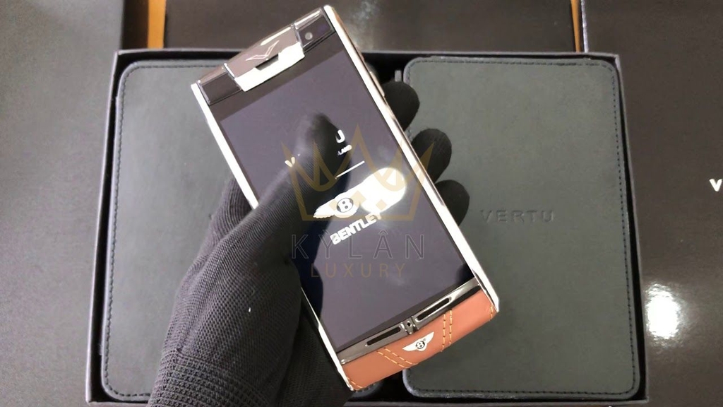 Vertu Signature Touch Bentley 