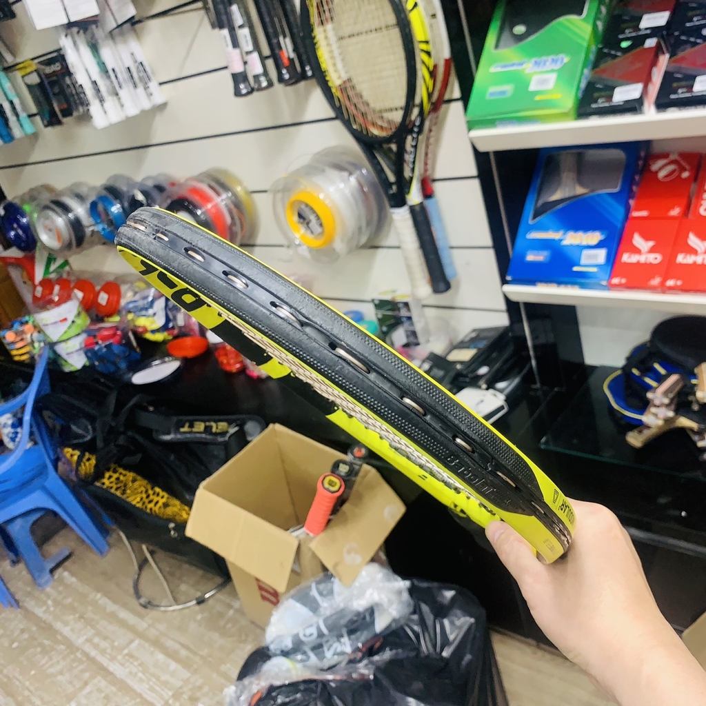 新作 Mai Nguyen様Babolar PURE AERO TEAM ラケット(硬式用) - ivnl.com.br
