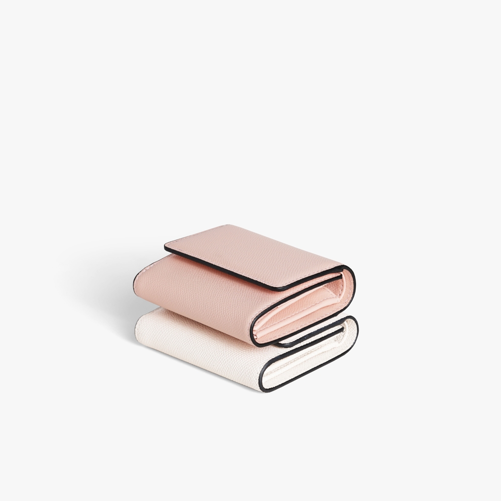 SHE Trifold wallet - Ví gập ba