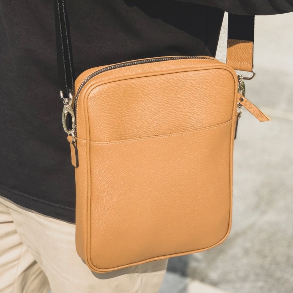MESSENGER BAG SIZE M