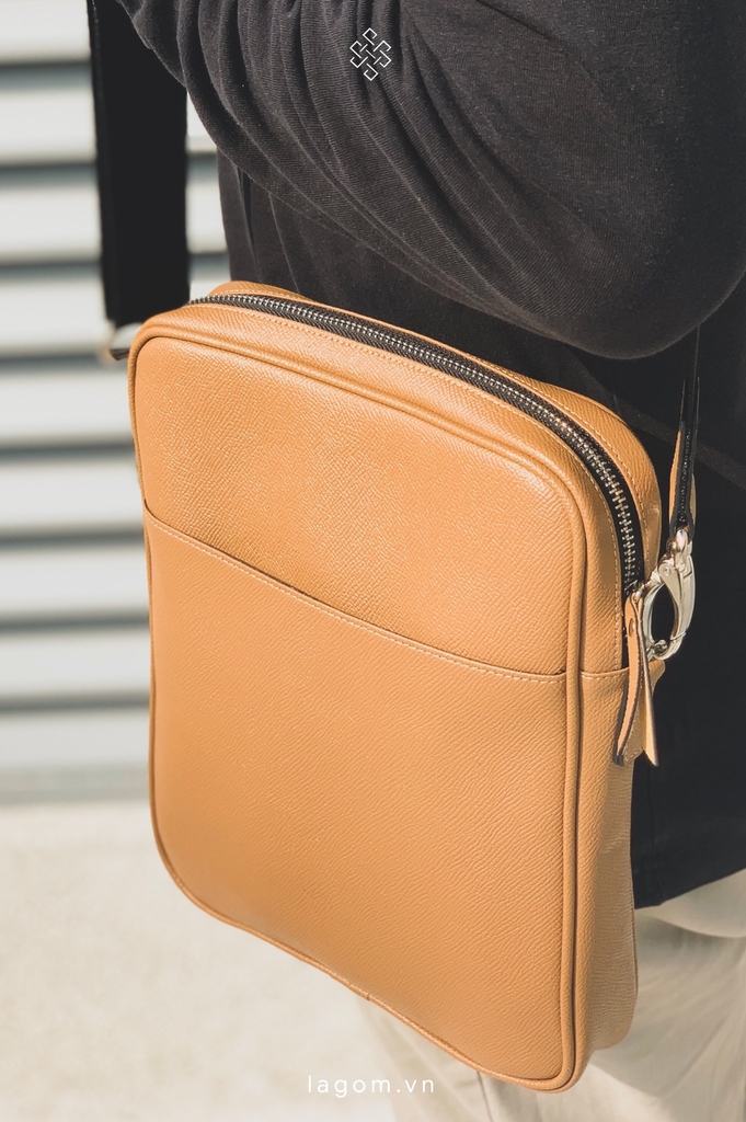 MESSENGER BAG SIZE M