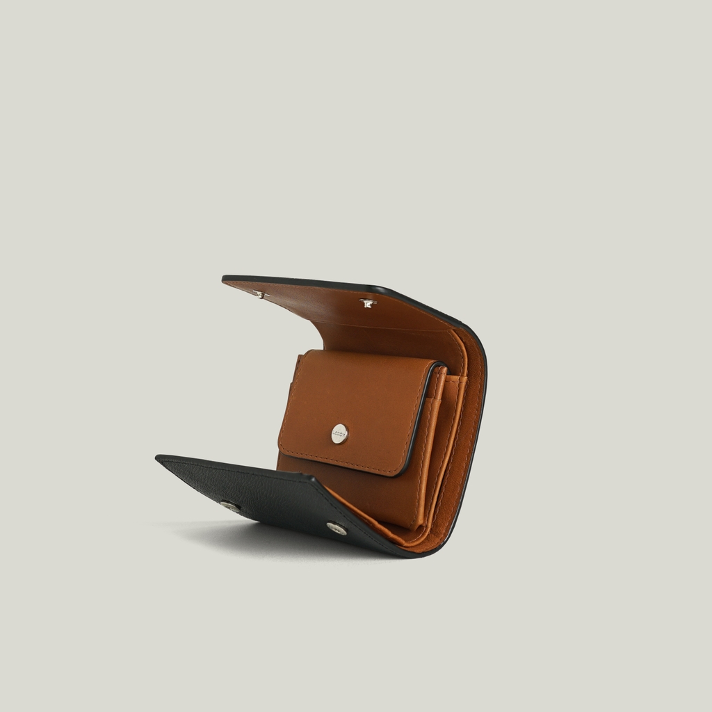 SHE Trifold wallet - Ví gập ba