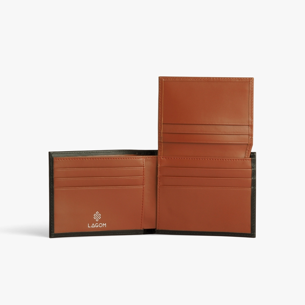 COMPACT WALLET