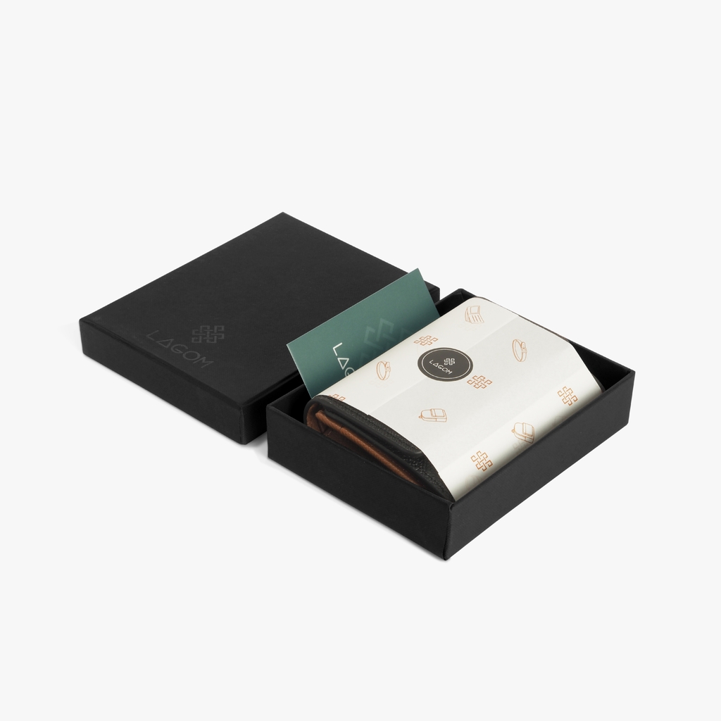 SHE Trifold wallet - Ví gập ba