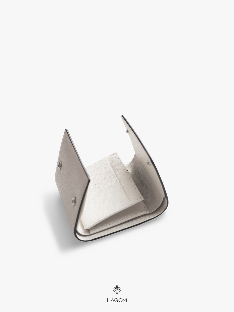 SHE Trifold wallet - Ví gập ba