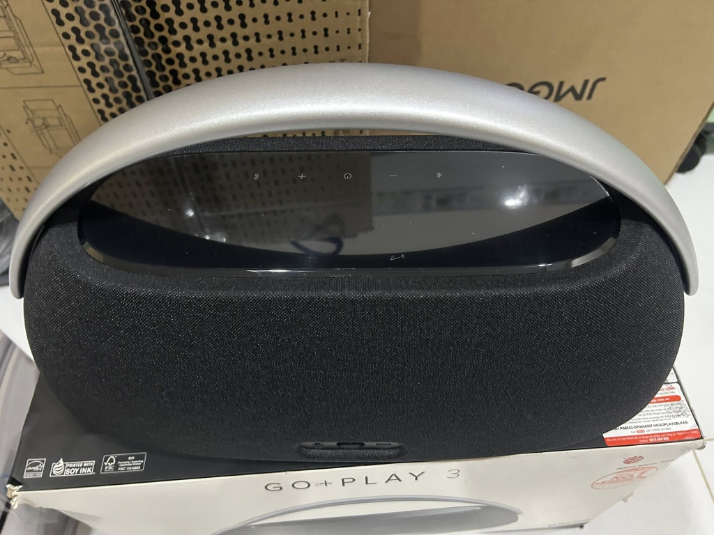 So Sánh Harman Kardon Go+Play 3 và Sonos Era 300: Mỗi Loa Dành Cho Ai?