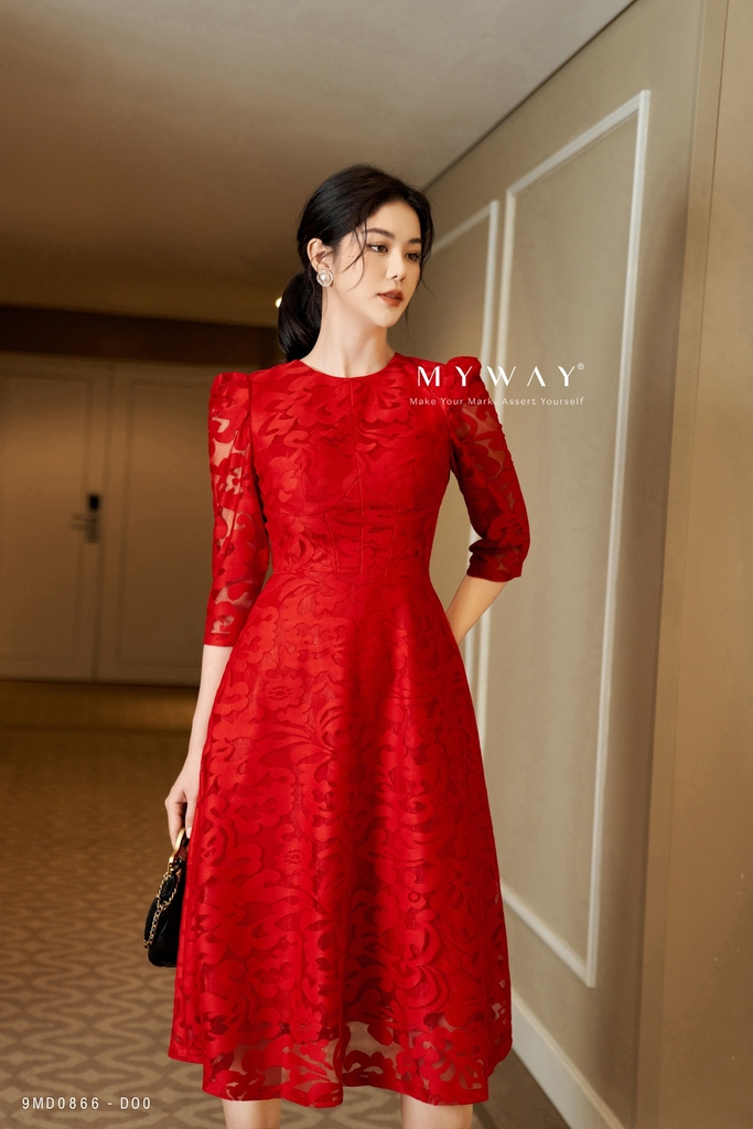 Đầm xòe ren tay lỡ bồng Lady in Red