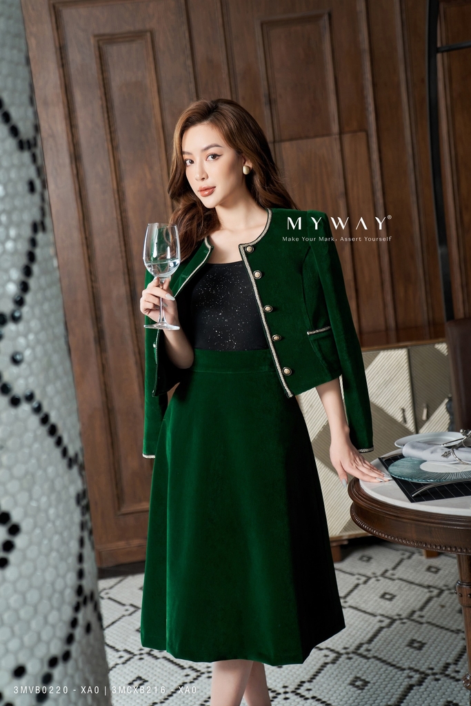 Bật mí những mẫu đầm nhung đẹp sang cho nàng thêm phần nổi bật  IVY moda