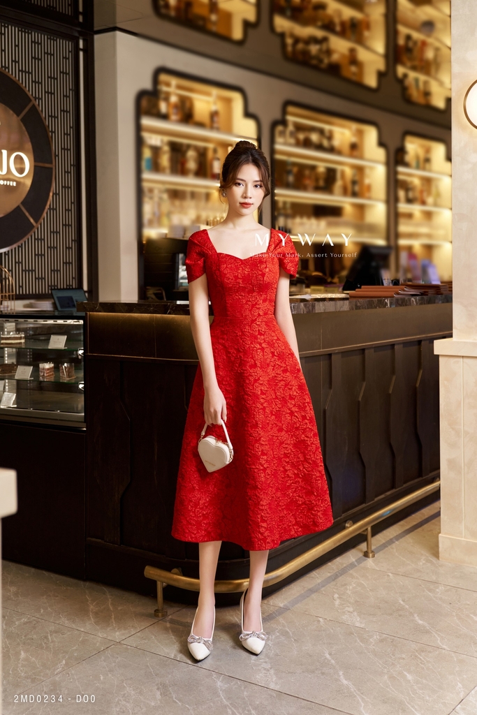 Top 10 mẫu đầm cổ vuông nữ dự tiệc đẹp sang trọng