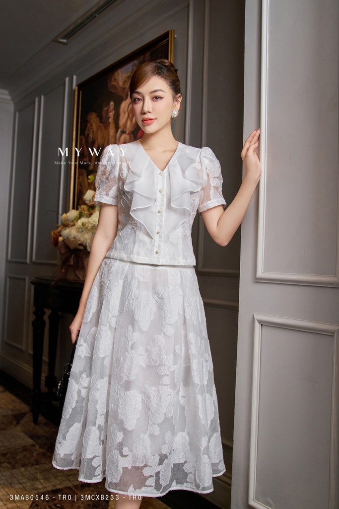 Áo kiểu ngắn tay họa tiết bèo nhún